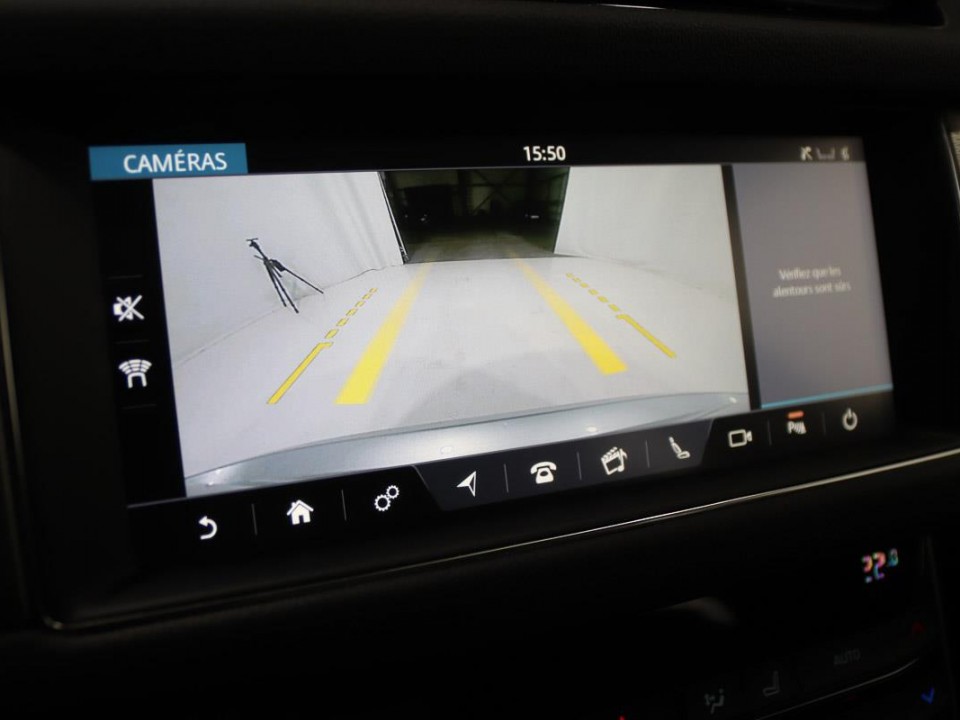 Jaguar-XF-Y73642-21