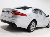 Jaguar-XF-Y73642-3
